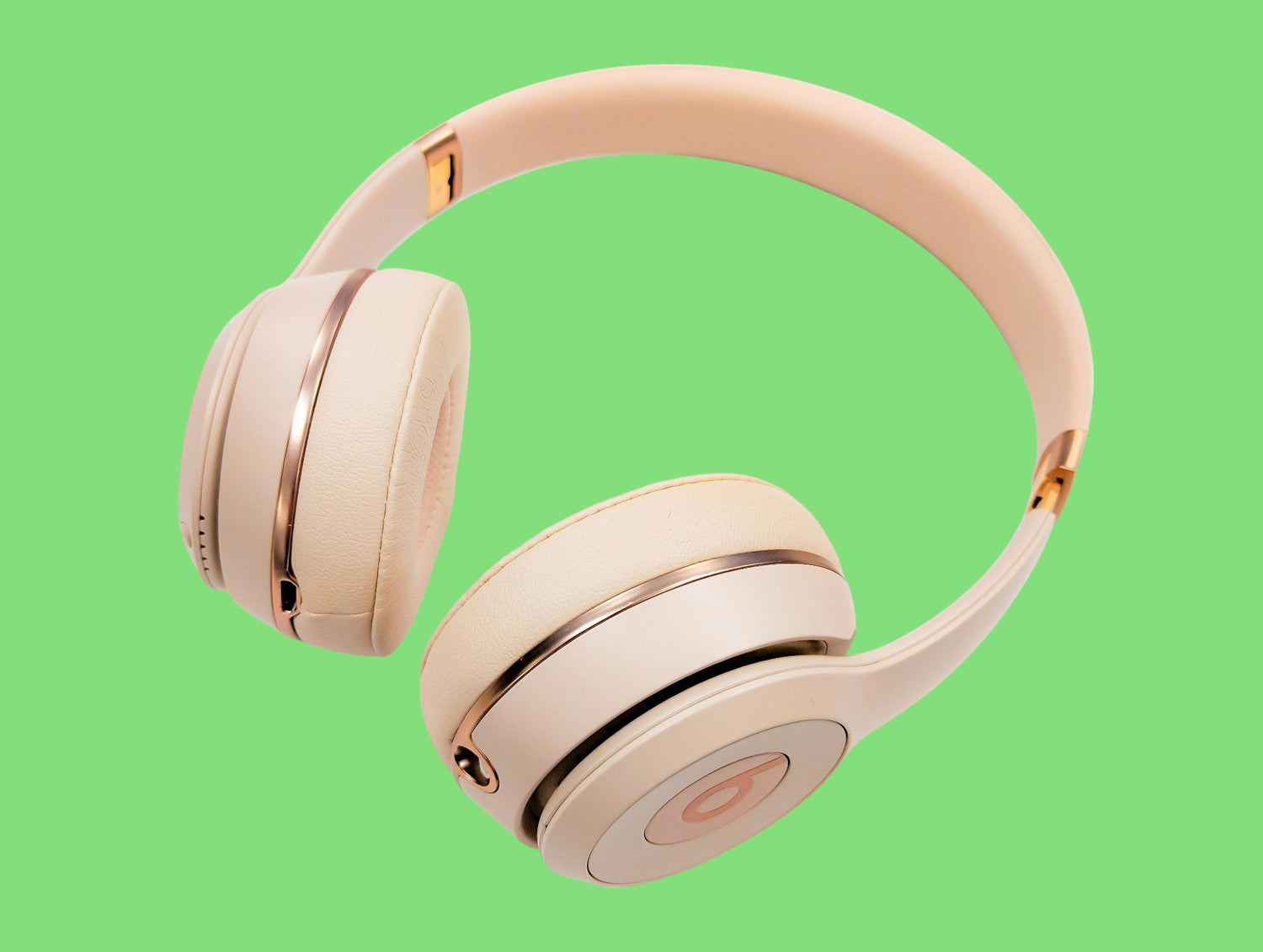 Headphones & Earphones